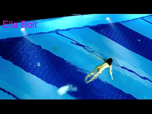 ❤️ Je ne peux pas m'arrêter de regarder, jeune blonde prise en train de nager nue dans la piscine de la station ELLA BOLT. ️ Vidéo anal at us fr.assistentai.ru ❌️